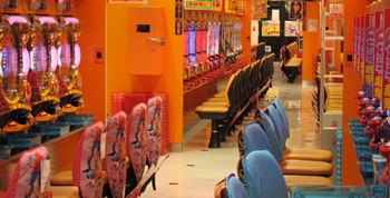 ホールがらがら